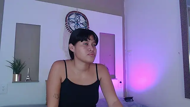 Snapshot of Kitty_Desire2 chatting on July 2026 12:40:01 PM Kitty Desire2 online show from July 2026 12:40:01 PM