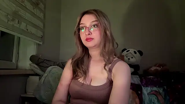 Snapshot of CloudyFoxy chatting on June 2026 08:29:02 PM CloudyFoxy online show from June 2026 08:29:02 PM