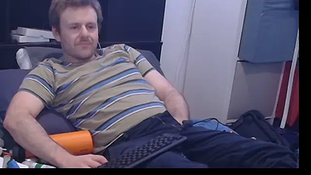 Snapshot of kinkyboipig chatting on August 2026 02:11:02 PM kinkyboipig online show from August 2026 02:11:02 PM