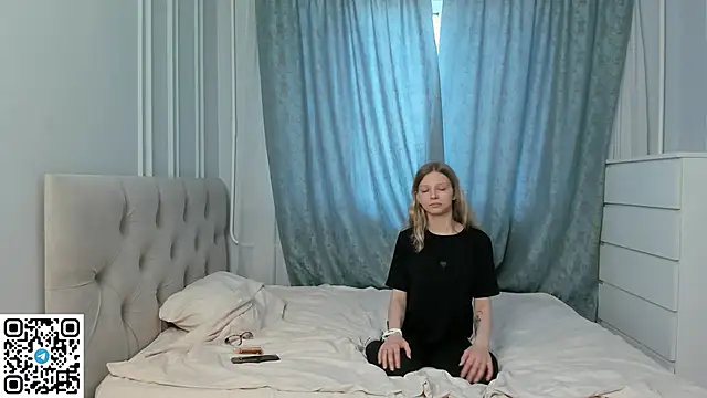 Snapshot of Janet_Johnson chatting on June 2026 09:07:02 AM Janet Johnson online show from June 2026 09:07:02 AM