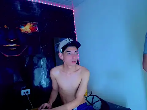 Snapshot of TheShamefulBoys chatting on June 2026 09:20:01 PM TheShamefulBoys online show from June 2026 09:20:01 PM