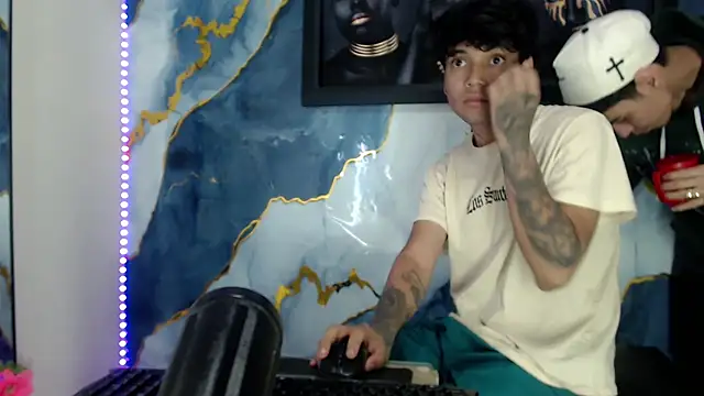 Snapshot of TheShamefulBoys chatting on July 2026 05:33:02 AM TheShamefulBoys online show from July 2026 05:33:02 AM