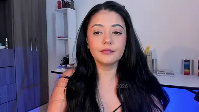 Snapshot of LauraToro_ chatting on June 2026 06:38:02 AM LauraToro online show from June 2026 06:38:02 AM