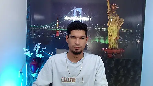 Snapshot of Carlos_eclipse chatting on July 2026 07:56:01 PM Carlos eclipse online show from July 2026 07:56:01 PM