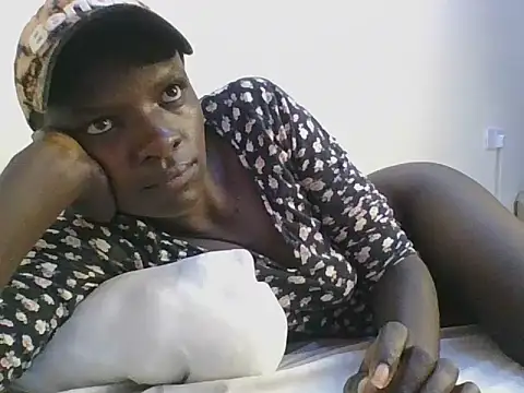 Snapshot of ebonypetite2 chatting on June 2026 03:35:01 PM ebonypetite2 online show from June 2026 03:35:01 PM