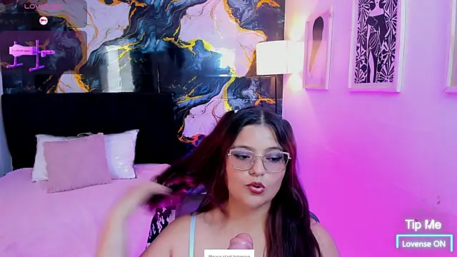 Snapshot of Miss_Kloee chatting on July 2026 06:45:02 PM Miss Kloee online show from July 2026 06:45:02 PM