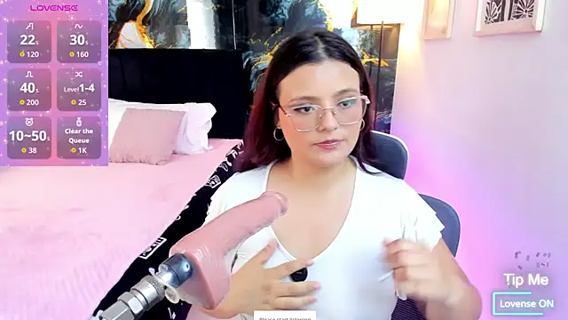 Snapshot of Miss_Kloee chatting on July 2026 07:05:01 PM Miss Kloee online show from July 2026 07:05:01 PM