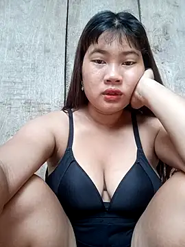 Emelyzz online show from June 2026 12:21:02 AM