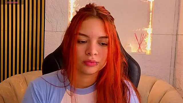 Snapshot of sofia_red_cn chatting on June 2026 01:15:01 PM sofia red cn online show from June 2026 01:15:01 PM