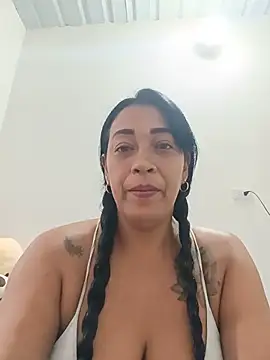 Snapshot of candelahot10 chatting on July 2026 01:50:02 PM candelahot10 online show from July 2026 01:50:02 PM