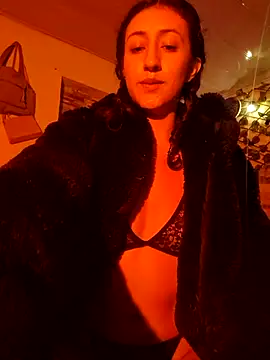 Snapshot of _valerianam chatting on June 2026 02:27:02 AM valerianam online show from June 2026 02:27:02 AM