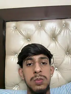 ronnnnn718 online show from June 2026 08:21:01 PM