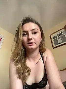 ChloeRaexox online show from June 2026 04:10:01 PM