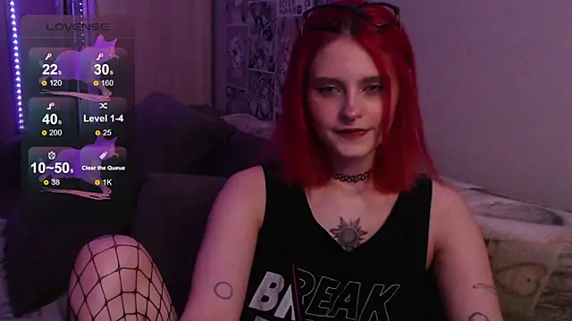 Snapshot of ScarlettAw chatting on June 2026 07:37:01 PM ScarlettAw online show from June 2026 07:37:01 PM