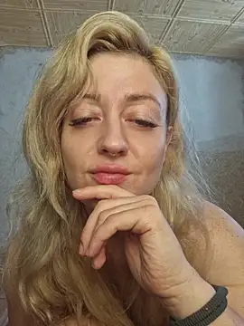Amber-Blaze online show from July 2026 08:32:02 AM