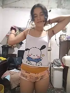 Snapshot of Kittyytinaa chatting on June 2026 03:00:01 AM Kittyytinaa online show from June 2026 03:00:01 AM