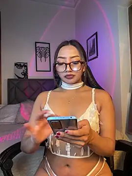 Snapshot of Cattleya_Love chatting on June 2026 02:25:01 AM Cattleya Love online show from June 2026 02:25:01 AM