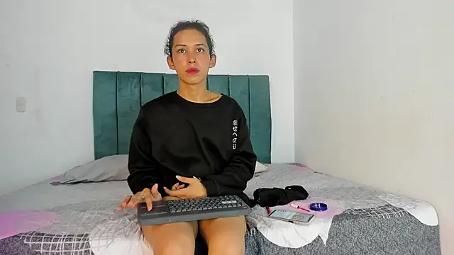 dakotadolly online show from June 2026 08:39:02 PM