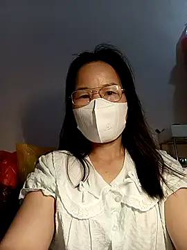 Snapshot of Ori_kitty chatting on June 2026 06:43:01 PM Ori kitty online show from June 2026 06:43:01 PM