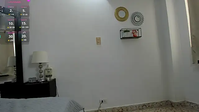 Snapshot of ZoeBluhs chatting on July 2026 07:05:02 PM ZoeBluhs online show from July 2026 07:05:02 PM