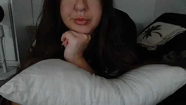 Snapshot of Monia9530 chatting on July 2026 05:54:02 AM Monia9530 online show from July 2026 05:54:02 AM