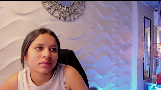 Snapshot of Tifanny-Val chatting on June 2026 12:39:01 PM Tifanny-Val online show from June 2026 12:39:01 PM