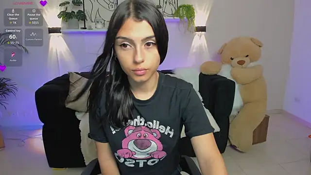 Snapshot of Susy_Doll1 chatting on July 2026 02:23:01 PM Susy Doll1 online show from July 2026 02:23:01 PM