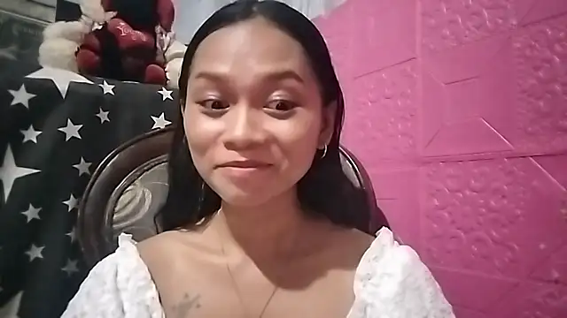 LonaSilvan online show from June 2026 01:57:02 PM