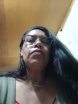 Snapshot of Emilif_ chatting on June 2026 12:47:01 AM Emilif online show from June 2026 12:47:01 AM