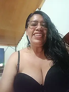 Snapshot of Emilif_ chatting on July 2026 03:00:02 AM Emilif online show from July 2026 03:00:02 AM