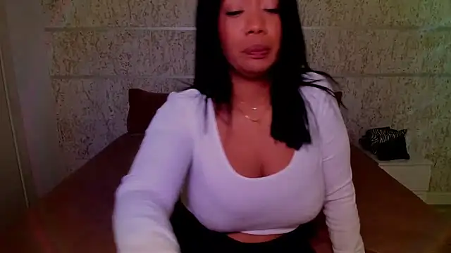 NicolePasqualott online show from April 2026 12:36:01 PM