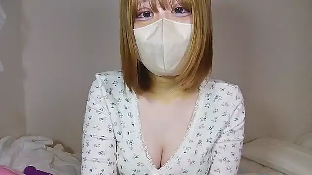 Snapshot of noeru_hi chatting on August 2026 03:22:02 PM noeru hi online show from August 2026 03:22:02 PM