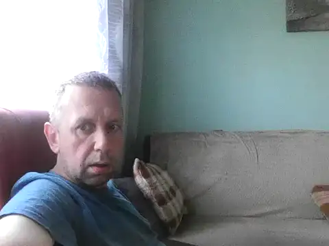 RafalekRozmarynowski81 online show from June 2026 04:15:02 AM
