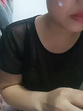 Snapshot of Emma-cutee chatting on June 2026 08:41:01 AM Emma-cutee online show from June 2026 08:41:01 AM