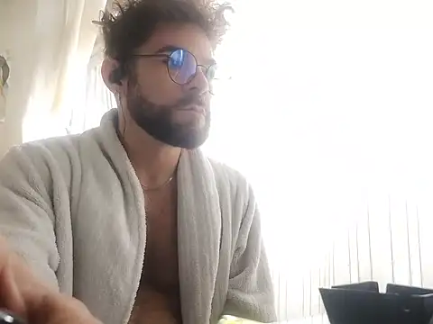 Snapshot of EnricoNetto chatting on June 2026 11:15:01 AM EnricoNetto online show from June 2026 11:15:01 AM