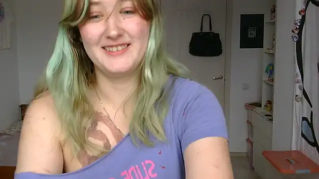 Snapshot of yourcherry3 chatting on June 2026 08:17:01 AM yourcherry3 online show from June 2026 08:17:01 AM
