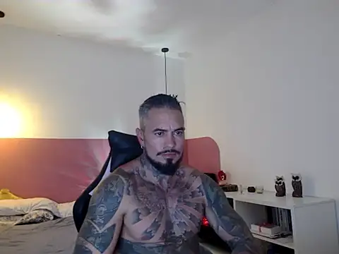 Snapshot of Dom_Jhuan chatting on June 2026 10:45:02 PM Dom Jhuan online show from June 2026 10:45:02 PM