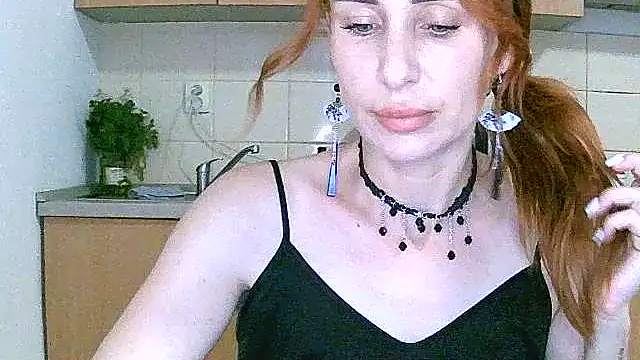 Snapshot of AimeeAlan chatting on June 2026 12:44:01 PM AimeeAlan online show from June 2026 12:44:01 PM