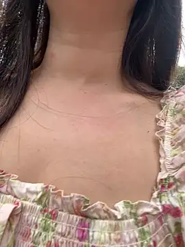 Snapshot of Olivia00111 chatting on July 2026 11:11:01 PM Olivia00111 online show from July 2026 11:11:01 PM