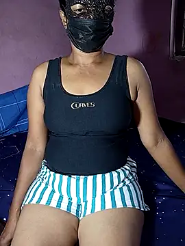 Snapshot of Nikini-xx chatting on June 2026 03:18:02 AM Nikini-xx online show from June 2026 03:18:02 AM