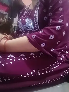 Snapshot of Komal_baaby chatting on July 2026 05:42:02 PM Komal baaby online show from July 2026 05:42:02 PM