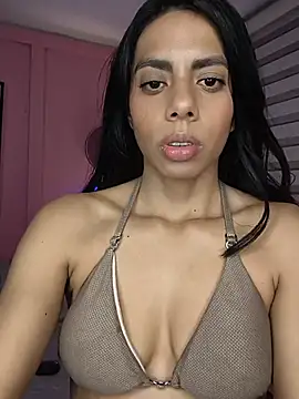 Jasmiinn  online show from June 2026 03:22:01 AM