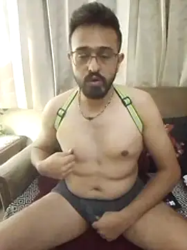 freakkydessi online show from July 2026 11:28:01 PM