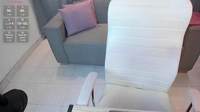 Snapshot of Nayla_Luxe chatting on July 2026 12:11:02 PM Nayla Luxe online show from July 2026 12:11:02 PM