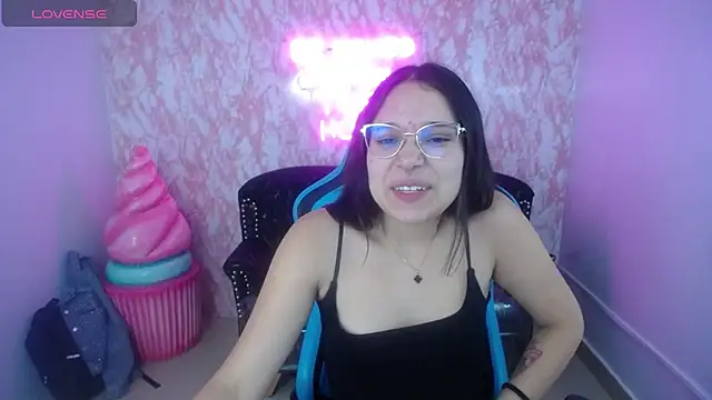 Snapshot of Lia_Rose_ch chatting on July 2026 03:09:02 AM Lia Rose ch online show from July 2026 03:09:02 AM
