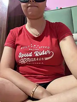 Snapshot of Devyani_ chatting on June 2026 07:47:01 PM Devyani online show from June 2026 07:47:01 PM