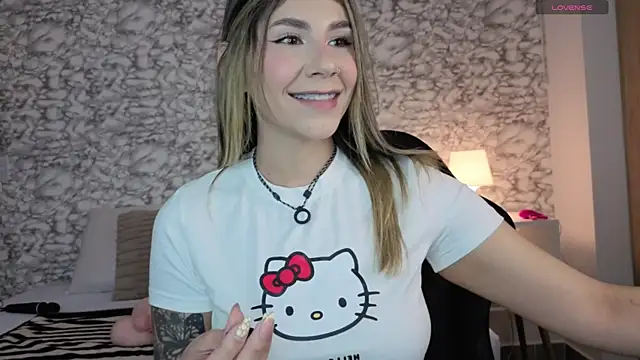Snapshot of Isabella_Bliss chatting on July 2026 12:04:02 AM Isabella Bliss online show from July 2026 12:04:02 AM