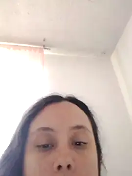 Laura 99 online show from June 2026 10:47:02 PM