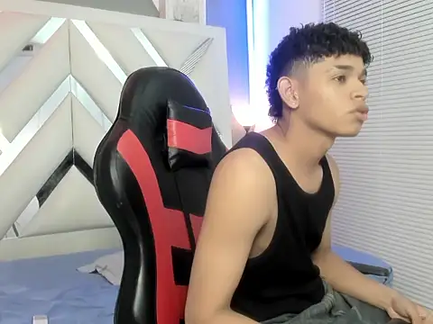 nova mitchell7 online show from July 2026 12:33:01 PM
