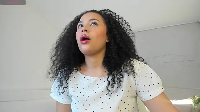 jadetorres  online show from June 2026 08:13:01 PM